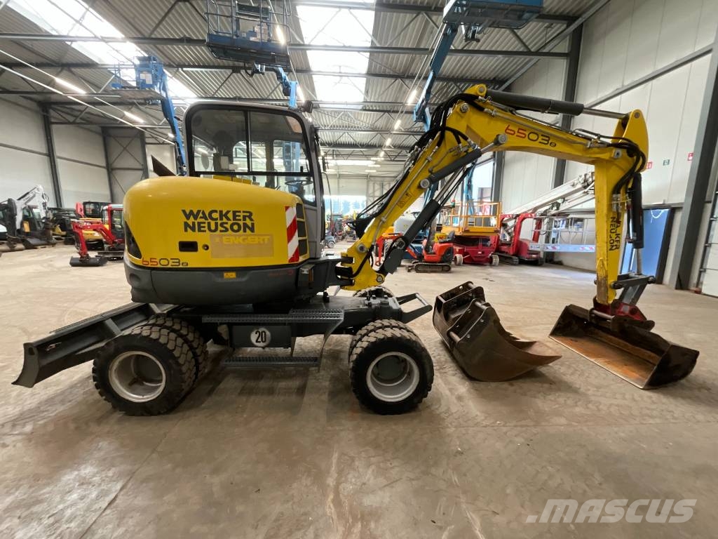 Neuson 6503 WD Wielgraafmachines