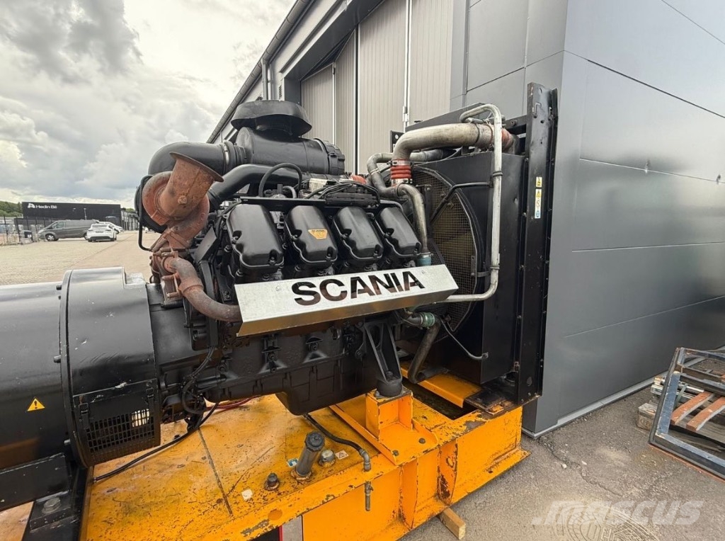 JCB Scania Generator 550 KVA Notstromaggregat 440 KW Diesel generatoren