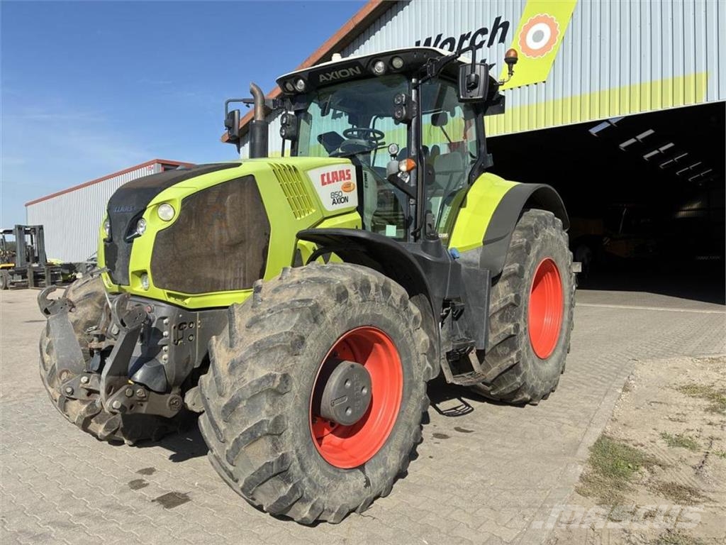 CLAAS Axion 850 Traktoren
