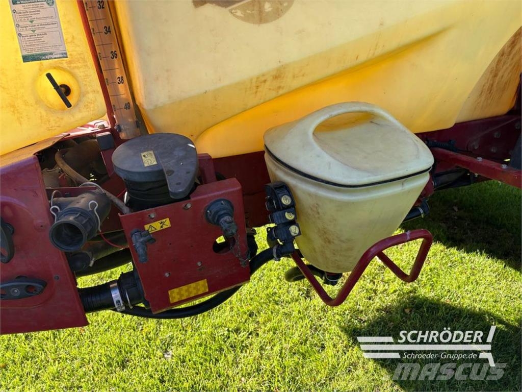 Hardi NAVIGATOR 4000 | 27 METER Getrokken spuitmachines