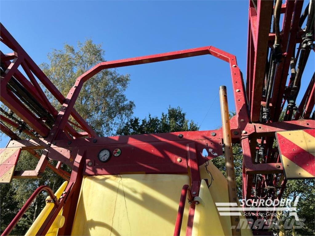 Hardi NAVIGATOR 4000 | 27 METER Getrokken spuitmachines