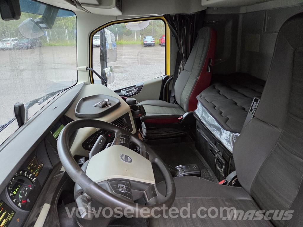 Volvo FH FH 500 10x4 koneenkulj.ritilä Arilahti Autotransporter