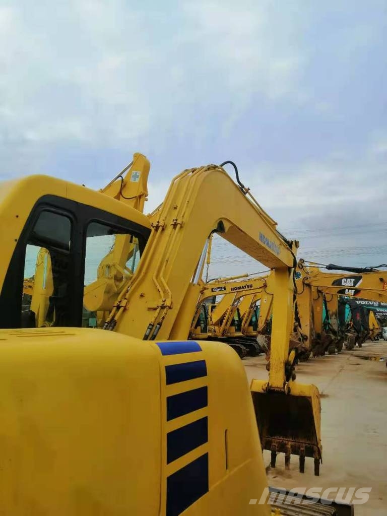 Komatsu PC 60 ミニ油圧ショベル 7t以下（ミニユンボ・ミニディガー）