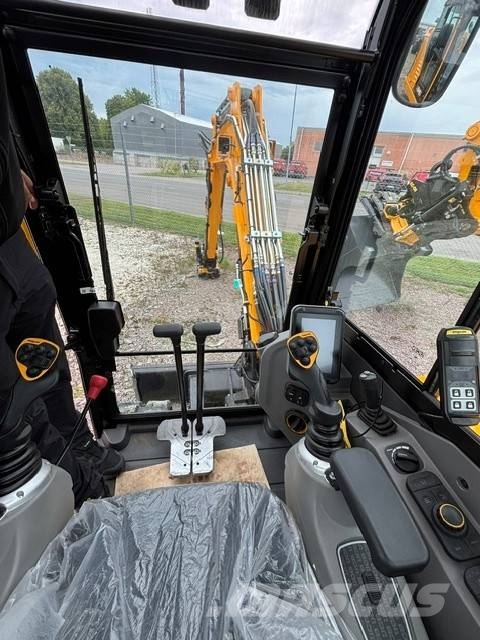 JCB 60 C-2 Mini bagri <7t