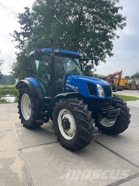 New Holland T6020 Elite Traktorer