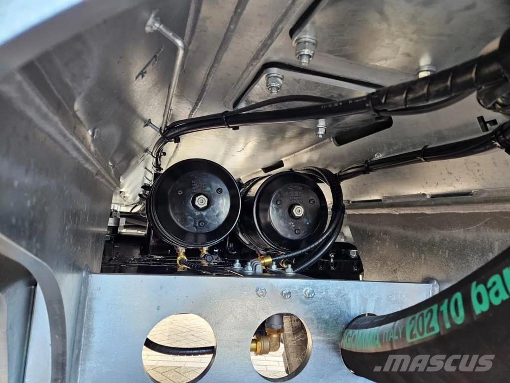 Veenhuis Profiline 12.500 Slurry tankers