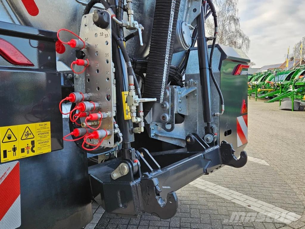 Veenhuis Profiline 12.500 Slurry tankers