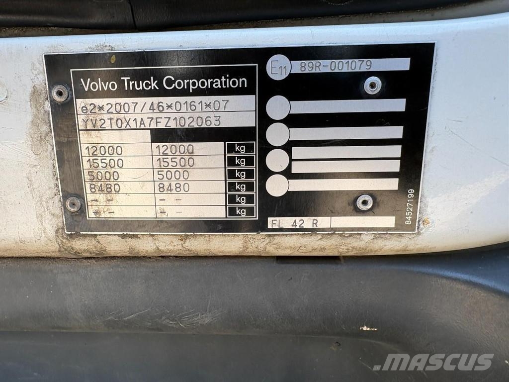 Volvo FL 12.250 + THERMO KING T-1000 R + EURO 6 + LOADLI Isotermos y frigoríficos
