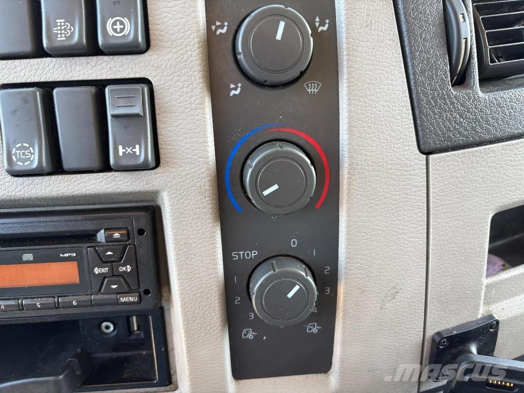 Volvo FL 12.250 + THERMO KING T-1000 R + EURO 6 + LOADLI Isotermos y frigoríficos