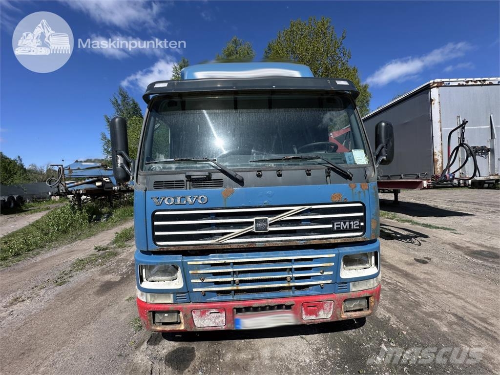Volvo FM12 6X2 Trekkvogner