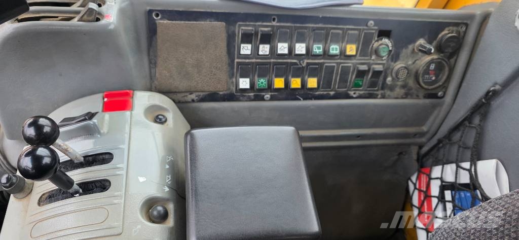 Volvo L 220 D Læssemaskiner på hjul