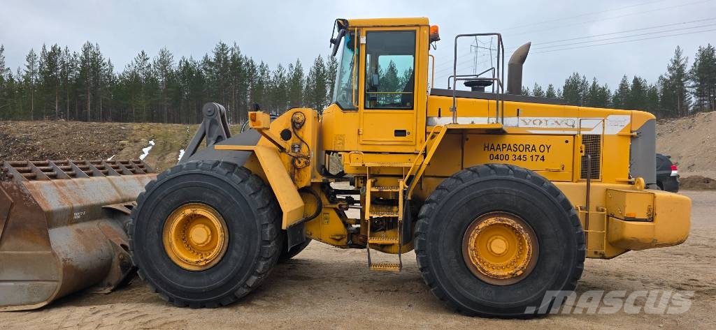 Volvo L 220 D Læssemaskiner på hjul