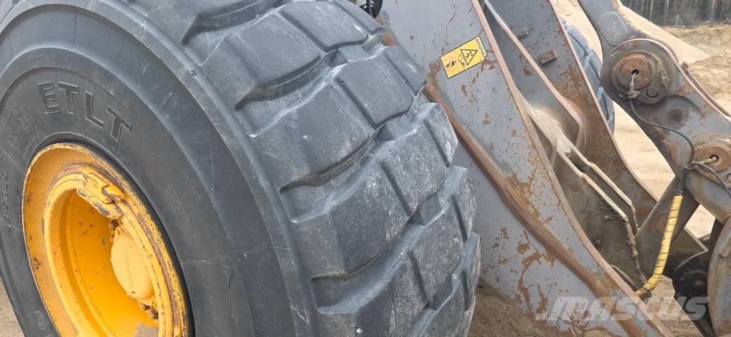 Volvo L 220 D Læssemaskiner på hjul