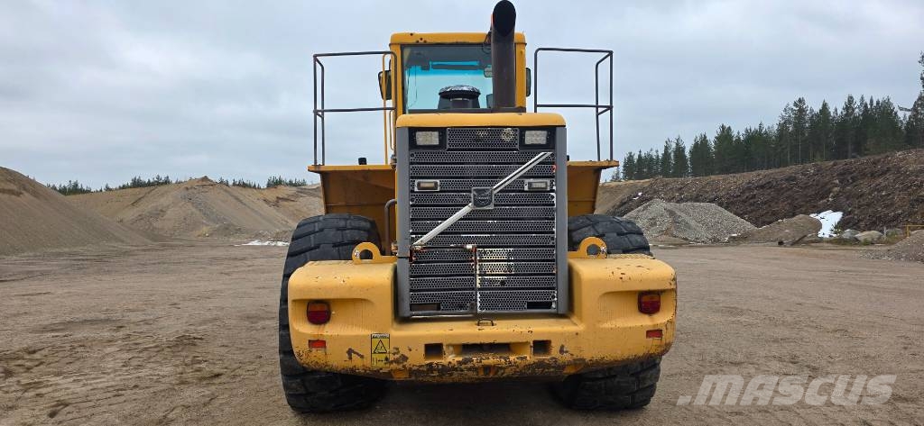 Volvo L 220 D Læssemaskiner på hjul