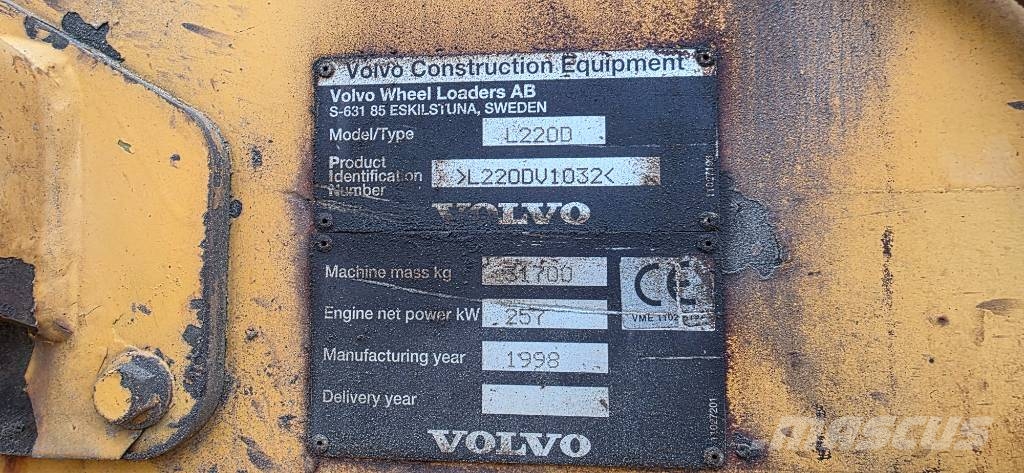 Volvo L 220 D Læssemaskiner på hjul