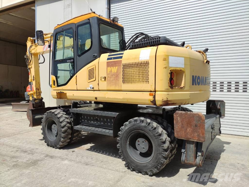 Komatsu PW160-7EO Lastik tekerli ekskavatörler