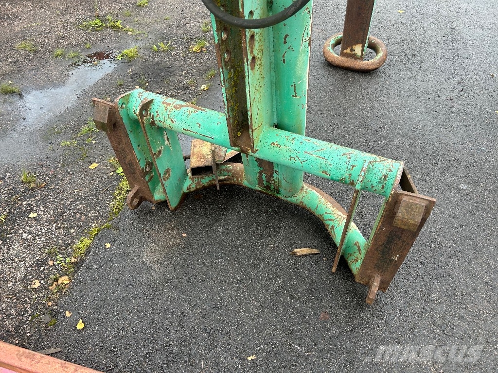 Kilpi Paalileikkuri آلات تمزيق الحزم وتقطيعها ونشرها
