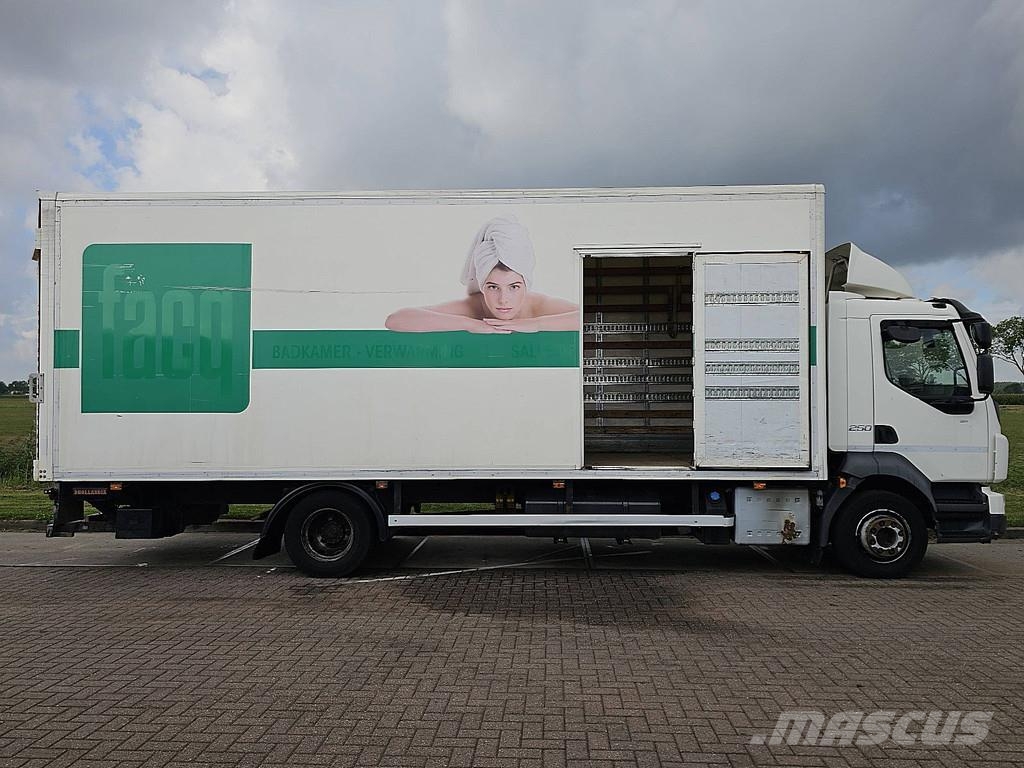 Volvo FL 250.12 Camiones con caja de remolque