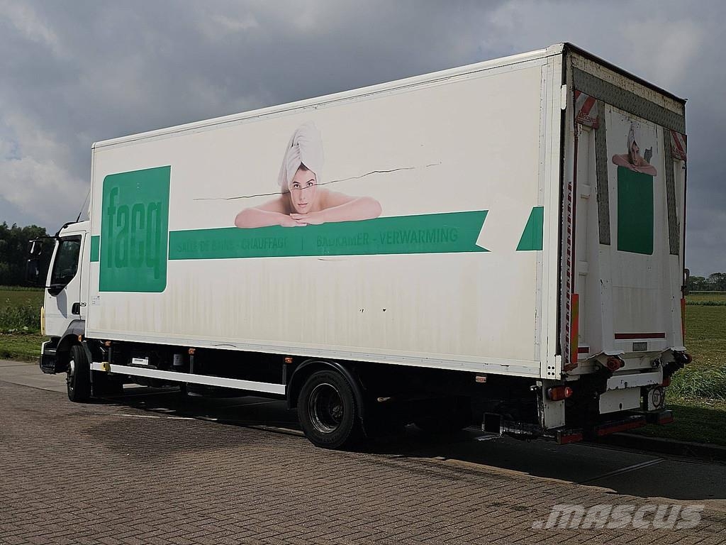 Volvo FL 250.12 Camiones con caja de remolque