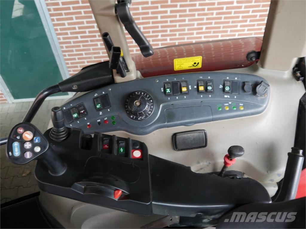 Case IH CVX 130 الجرارات