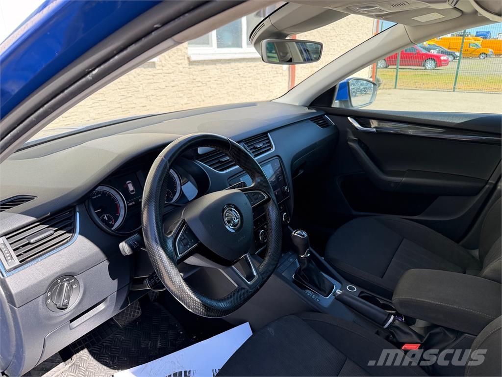 Skoda Octavia Combi VIN 308 Coches