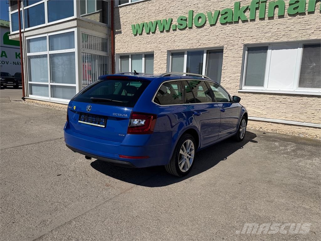Skoda Octavia Combi VIN 308 Coches