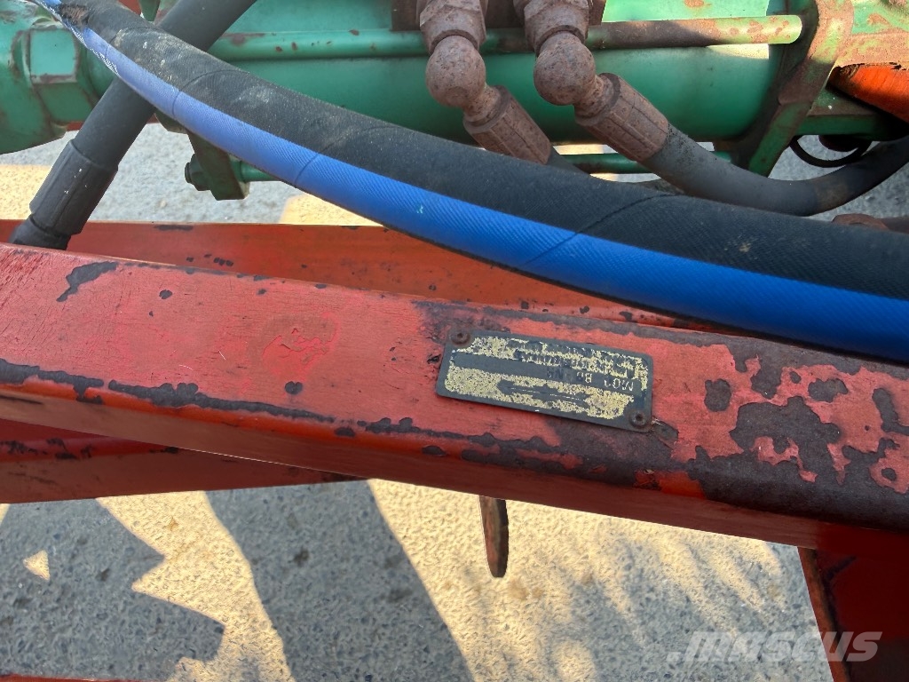 Kverneland Bb 6 furrow plough Hagyományos ekék