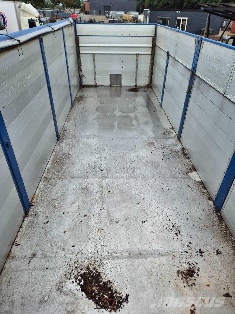 SVF 3 axle trailer with tip Savivartės priekabos