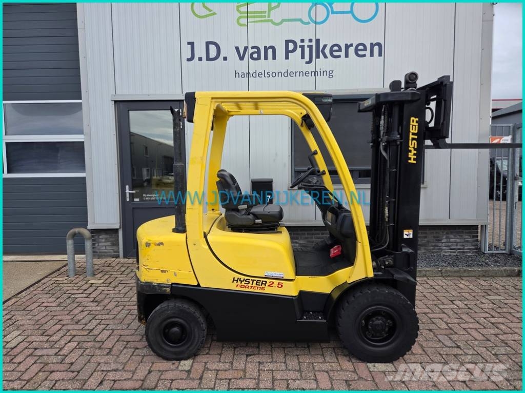 Hyster H2.5FT Yanmar diesel+triplex4.9m+shift+5813hours Diesel heftrucks