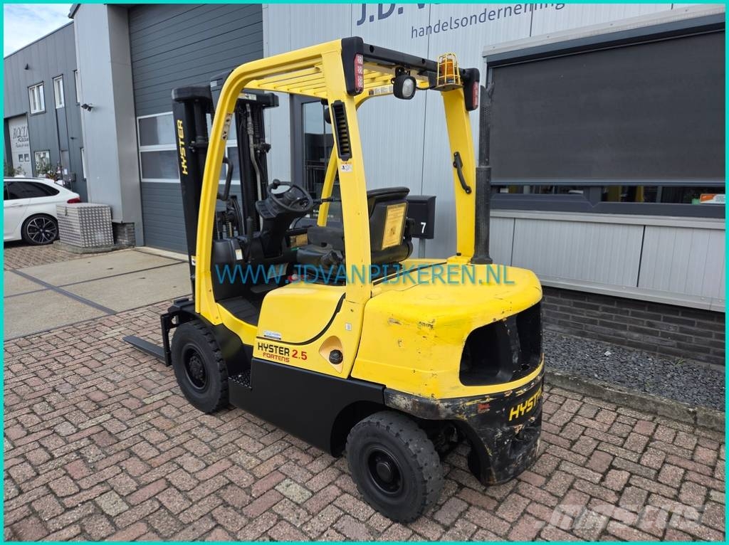 Hyster H2.5FT Yanmar diesel+triplex4.9m+shift+5813hours Diesel heftrucks