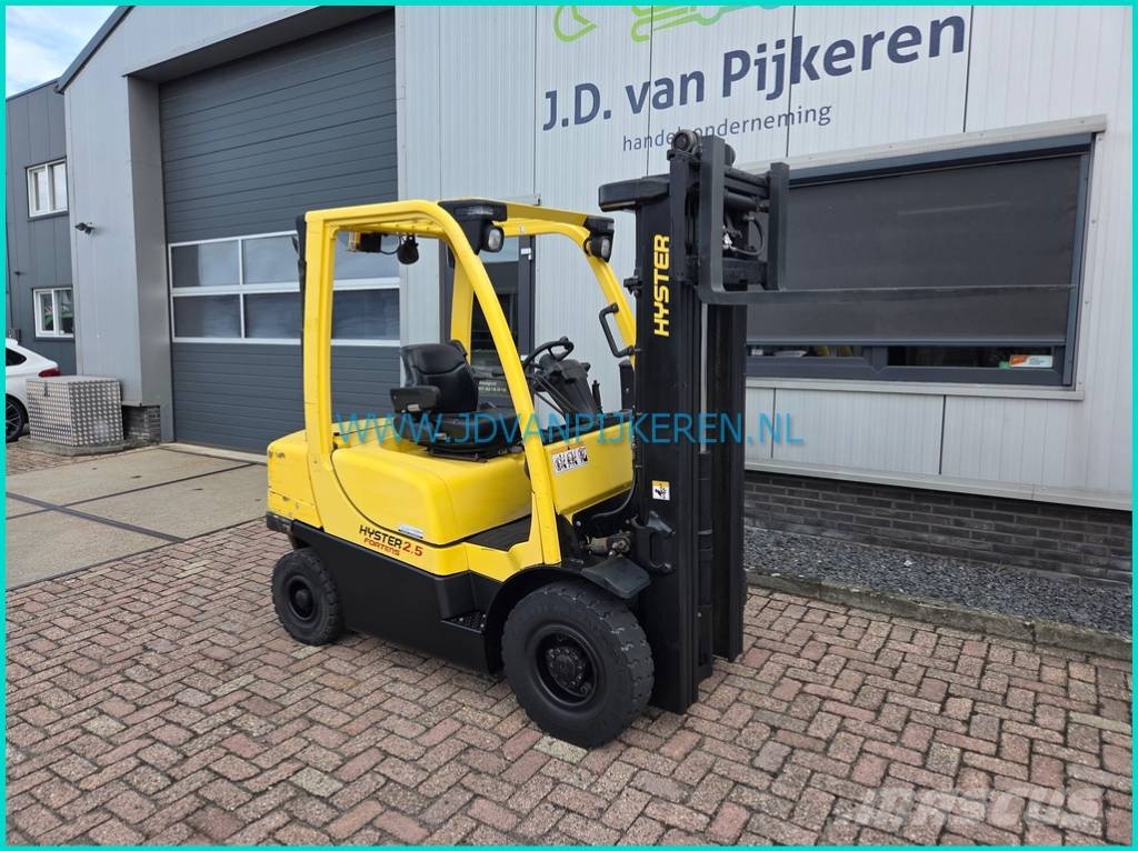 Hyster H2.5FT Yanmar diesel+triplex4.9m+shift+5813hours Diesel heftrucks