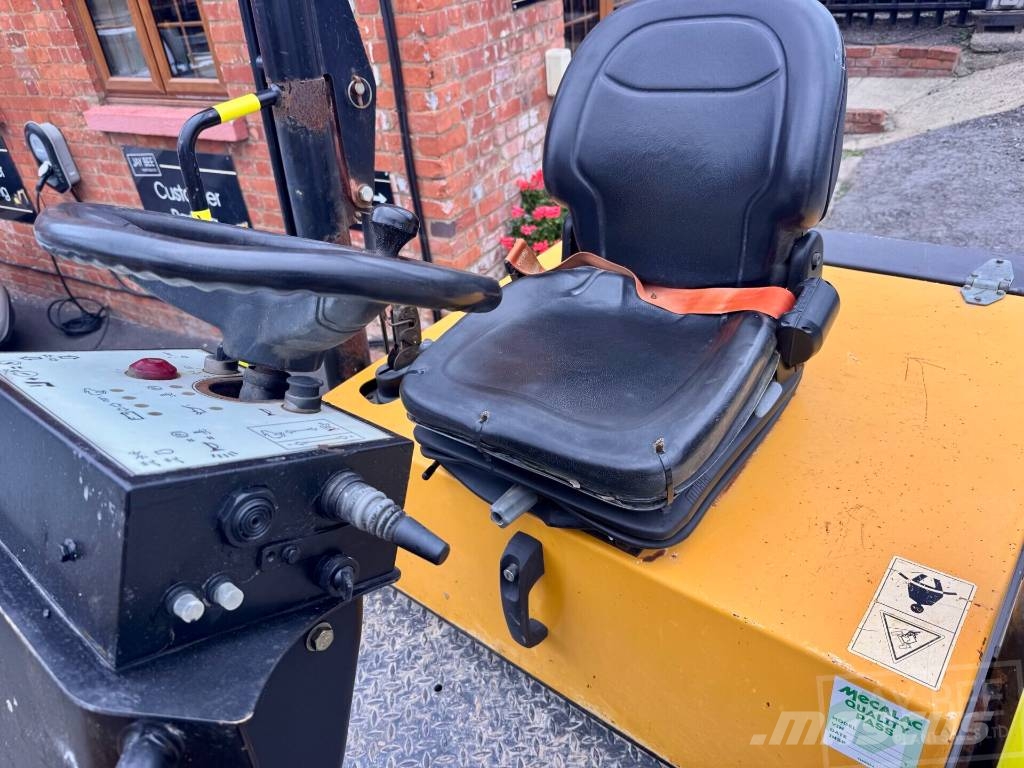 Mecalac TA 3 SH Site dumpers