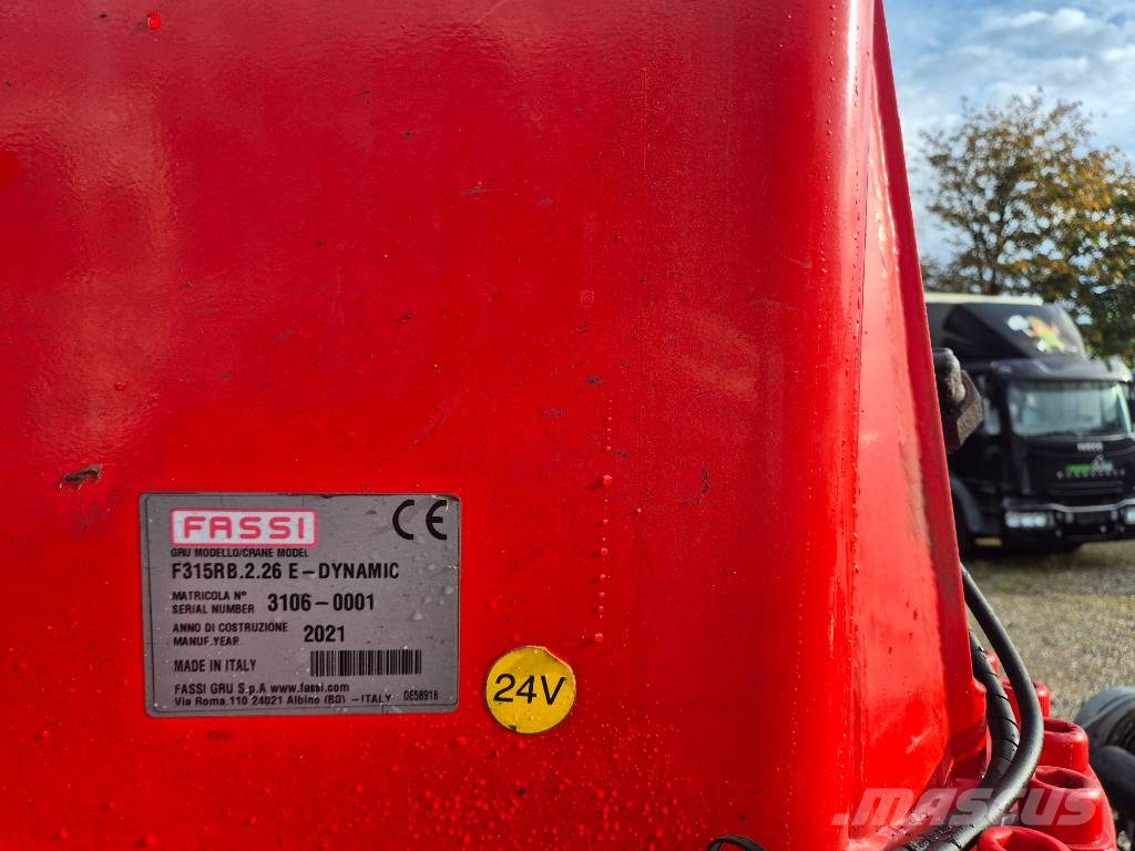 Volvo FM 500 8x2*6 //Fassi 315R - 6 (År2021) // Wirehejs Vlakke laadvloer met kraan