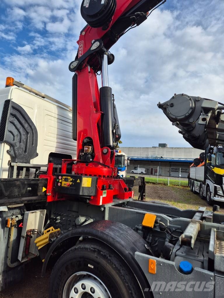 Volvo FM 500 8x2*6 //Fassi 315R - 6 (År2021) // Wirehejs Vlakke laadvloer met kraan