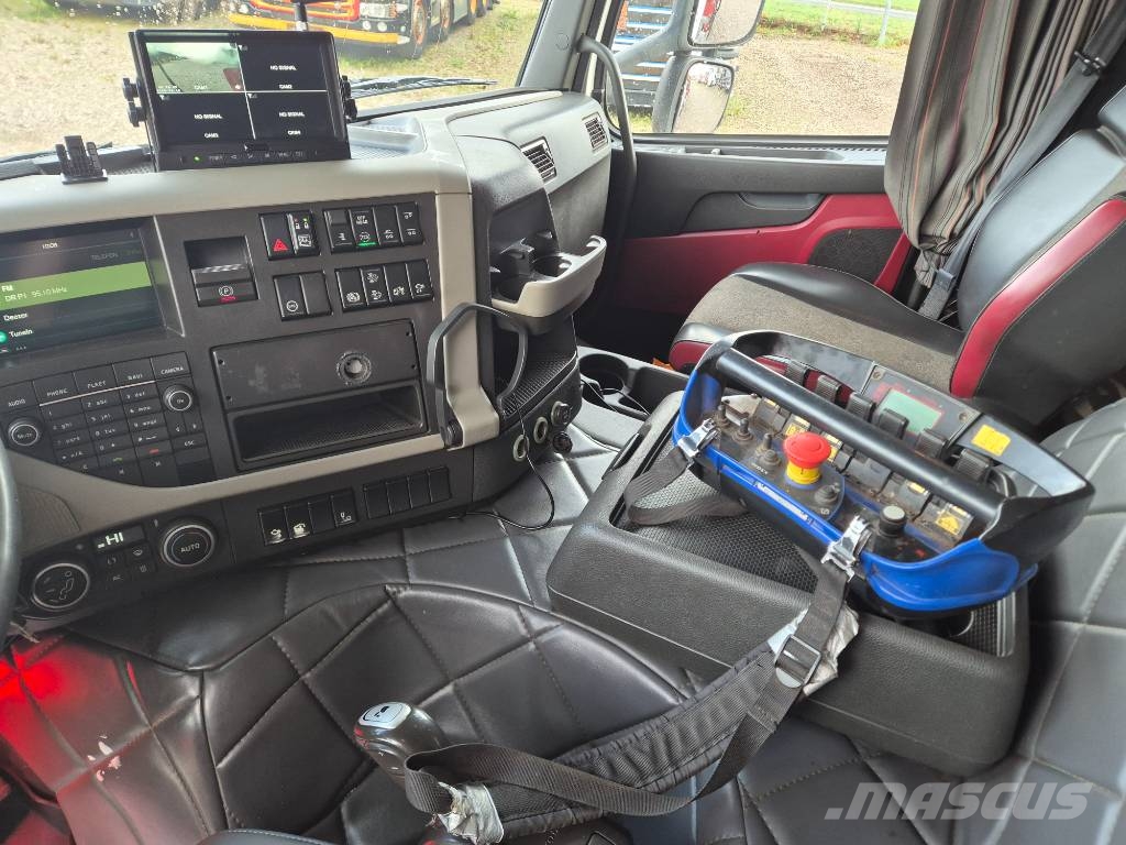 Volvo FM 500 8x2*6 //Fassi 315R - 6 (År2021) // Wirehejs Vlakke laadvloer met kraan