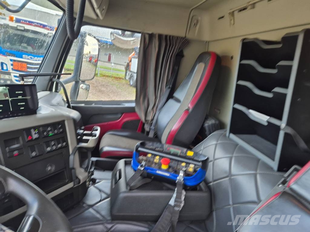 Volvo FM 500 8x2*6 //Fassi 315R - 6 (År2021) // Wirehejs Vlakke laadvloer met kraan
