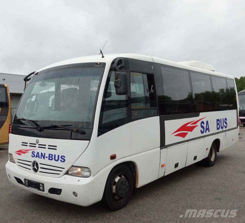 Mercedes-Benz 815 Medio *Mediano*V8*Vario*814*Klima*31-Sitze Touringcar