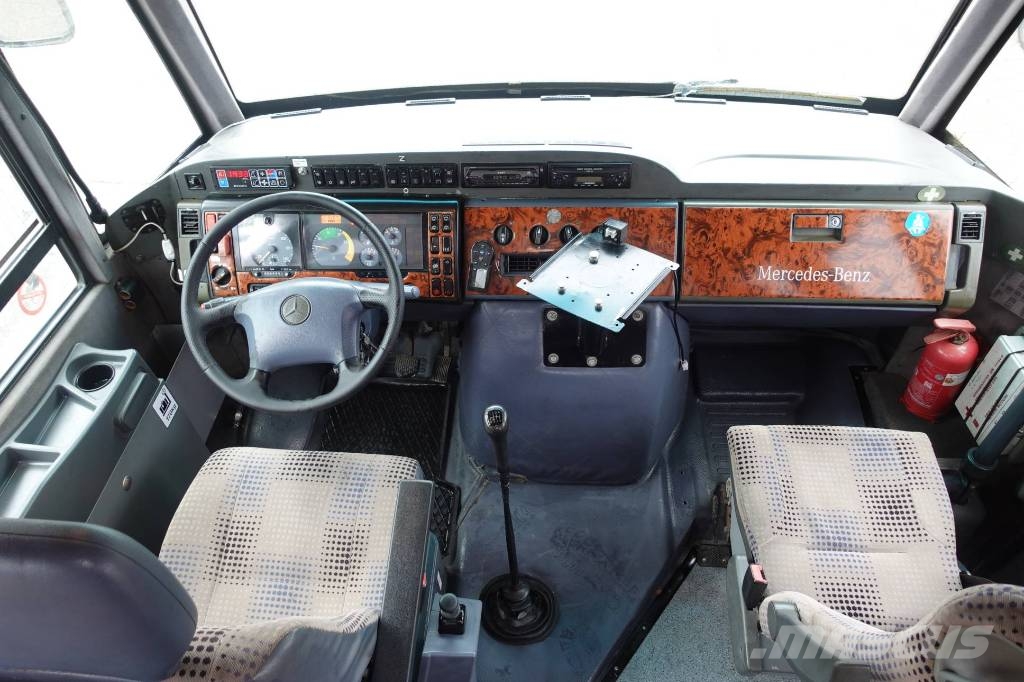 Mercedes-Benz 815 Medio *Mediano*V8*Vario*814*Klima*31-Sitze Touringcar