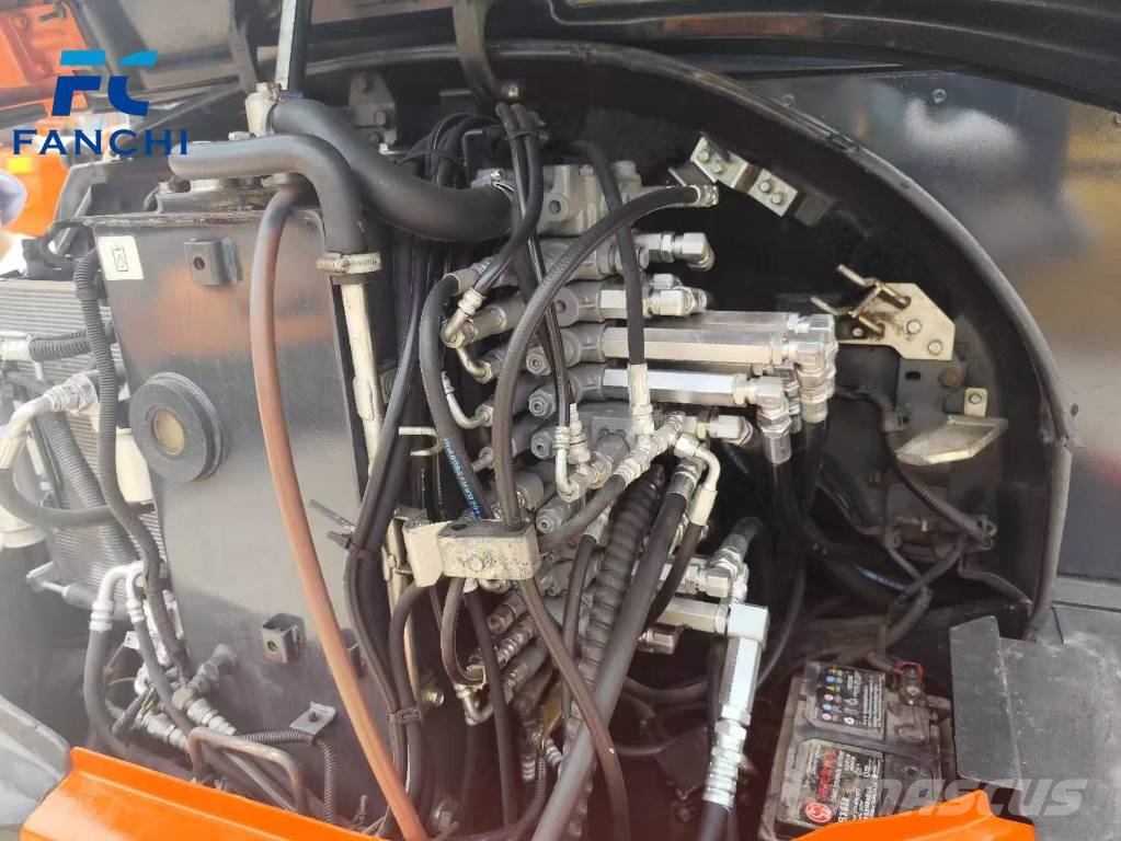Kubota KX57-5 Гусеничні екскаватори
