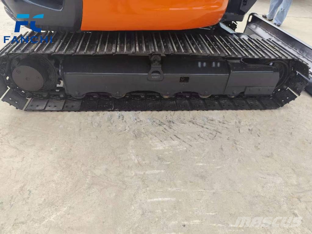 Kubota KX57-5 Гусеничні екскаватори