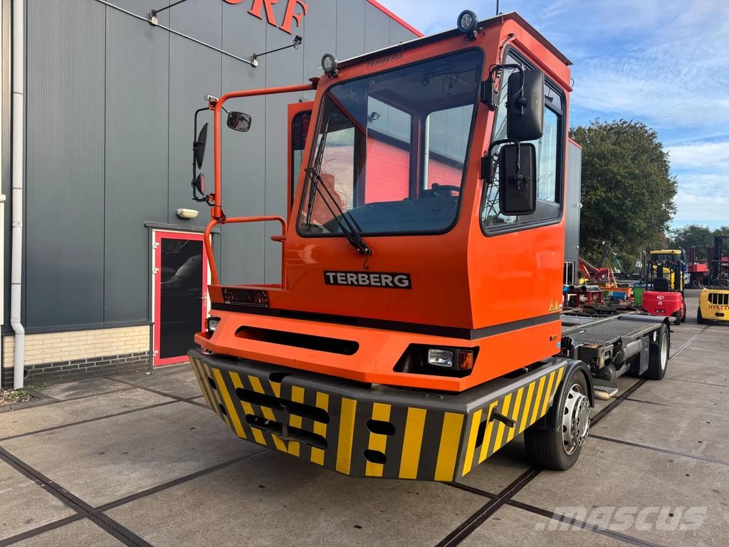 Terberg BC 182 Terminal tractors