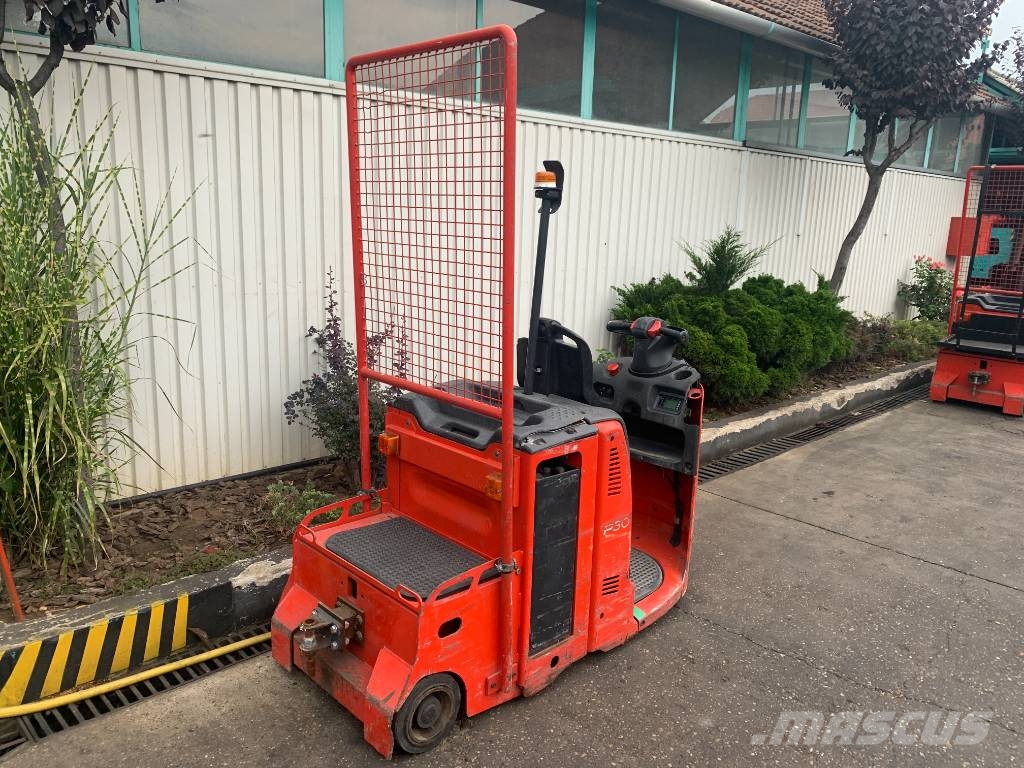 Linde P30 /132/ V-3727 OB Тягачі колісні