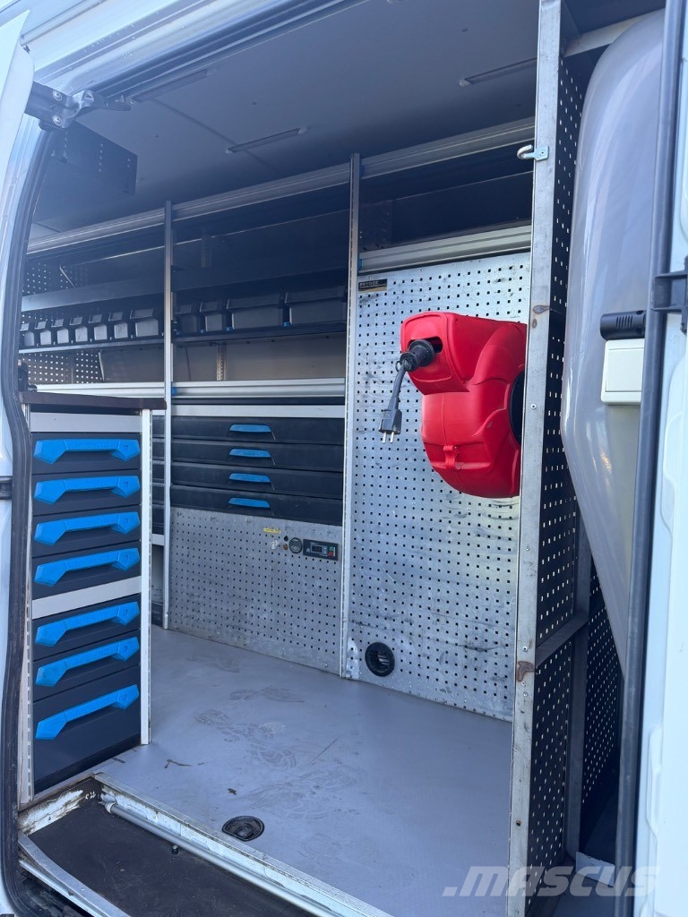 Renault Master Huoltoauto Varevogne