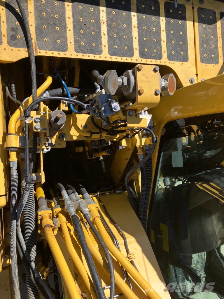 Komatsu PC 210 LC-11 Εκσκαφείς με ερπύστριες