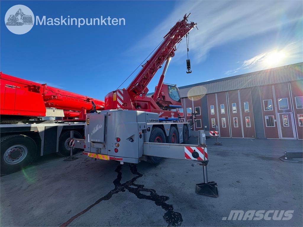 Liebherr LTC 1045-3.1 자동 크레인