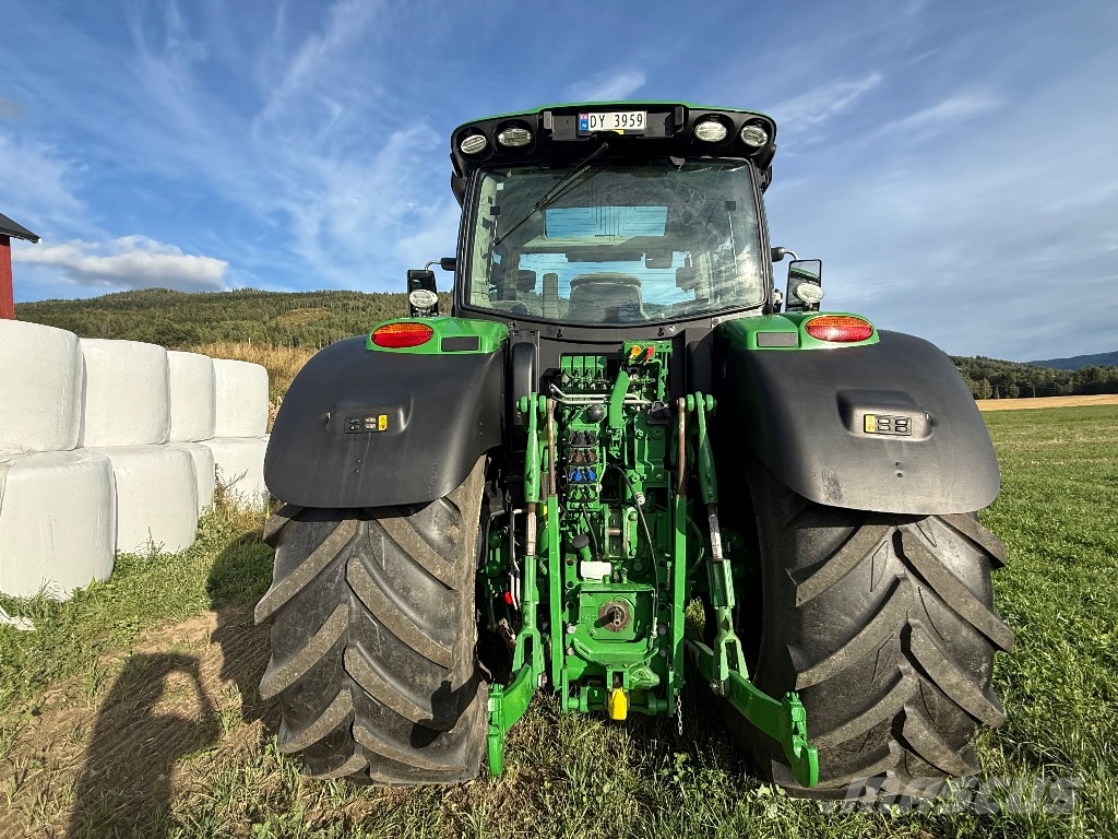 John Deere 6155 R Traktorer
