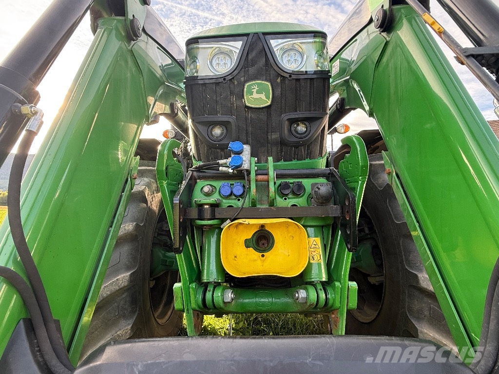 John Deere 6155 R Traktorer