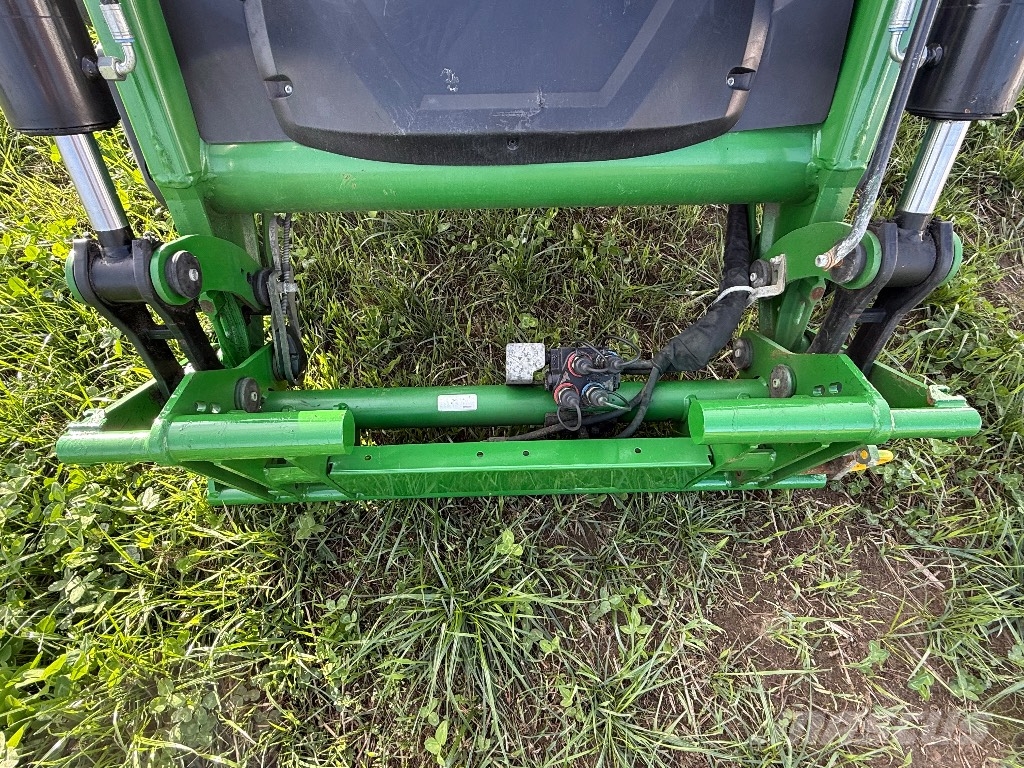 John Deere 6155 R Traktorer