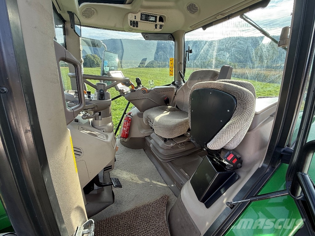 John Deere 6155 R Traktorer