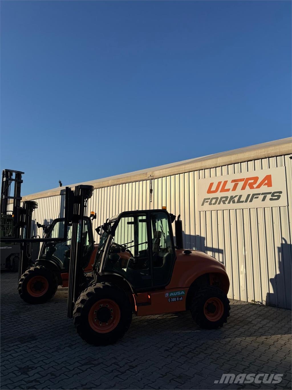 Ausa [DISCOUNT - SALE] C300H 4x4 *Perfect!* Off-Road 4-way reach trucks